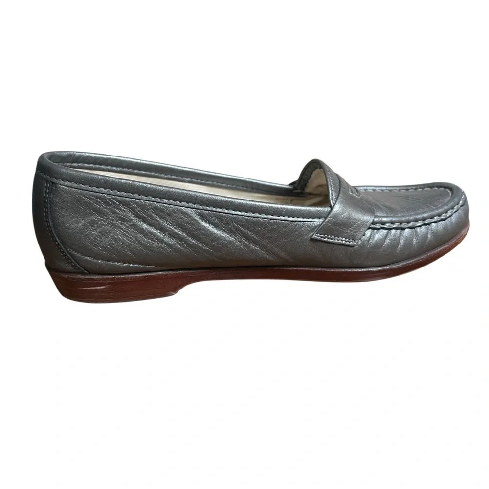 VTG SAS Tripad Comfort Womens Flat Loafers Leather Pewter Pennyloafer Size 7.5 N